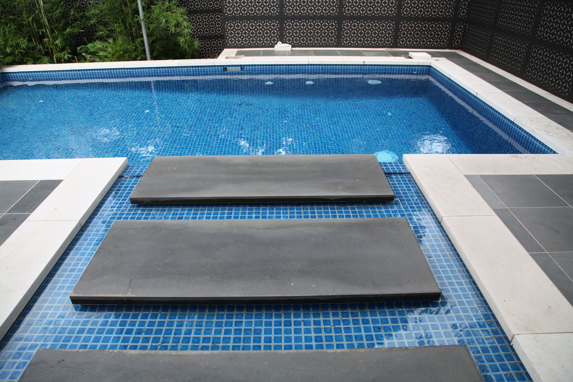 BM Classic Honed Bluestone Paver 500 Grit
